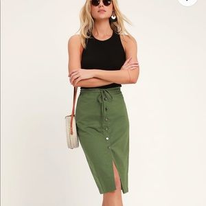 NWT Lulu’s Sweet Escape Olive Green Button Front Midi Skirt Size Small